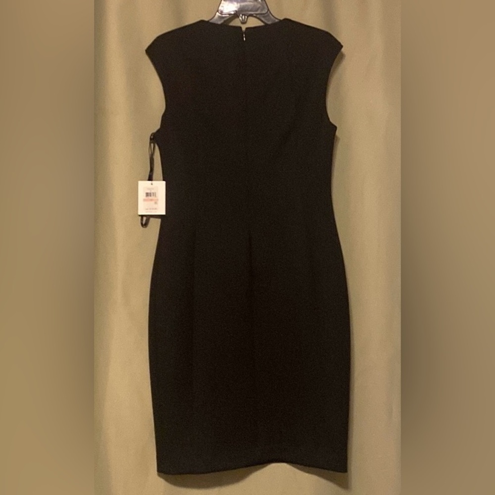 Calvin Klein  Sleeveless Sheath Dress Snake -Print Center Black  Women’s  10 NWT - Picture 2 of 6